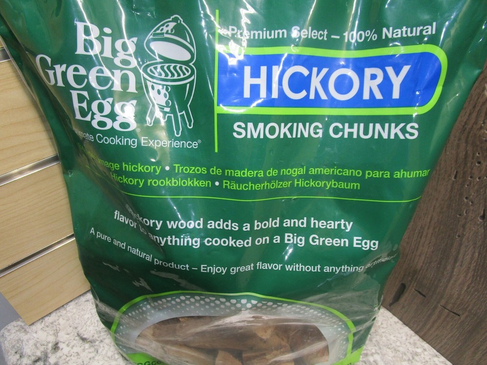 Big Green Egg Hickory Smoking Chunks