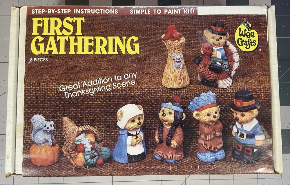 Vintage Wee Crafts First Gathering 8 Figures Ceramic Ready to Paint 8 NIB sealed