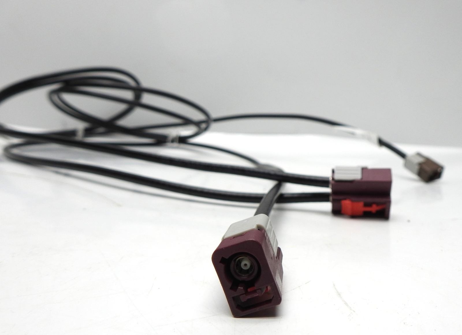 Digital Radio and Navigation Antenna Cable Aptiv 35617413 - NEW