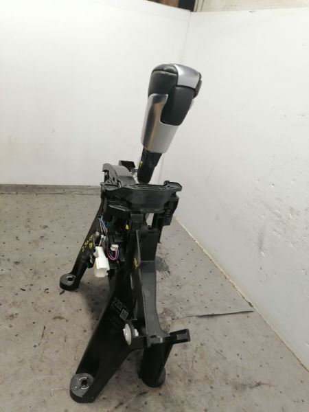 2019 ALTIMA Automatic Transmission Shifter 1062583