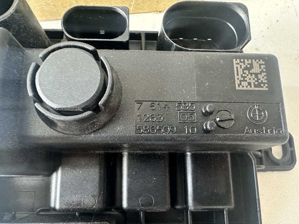 Genuine BMW Controller 12-63-7-614-585