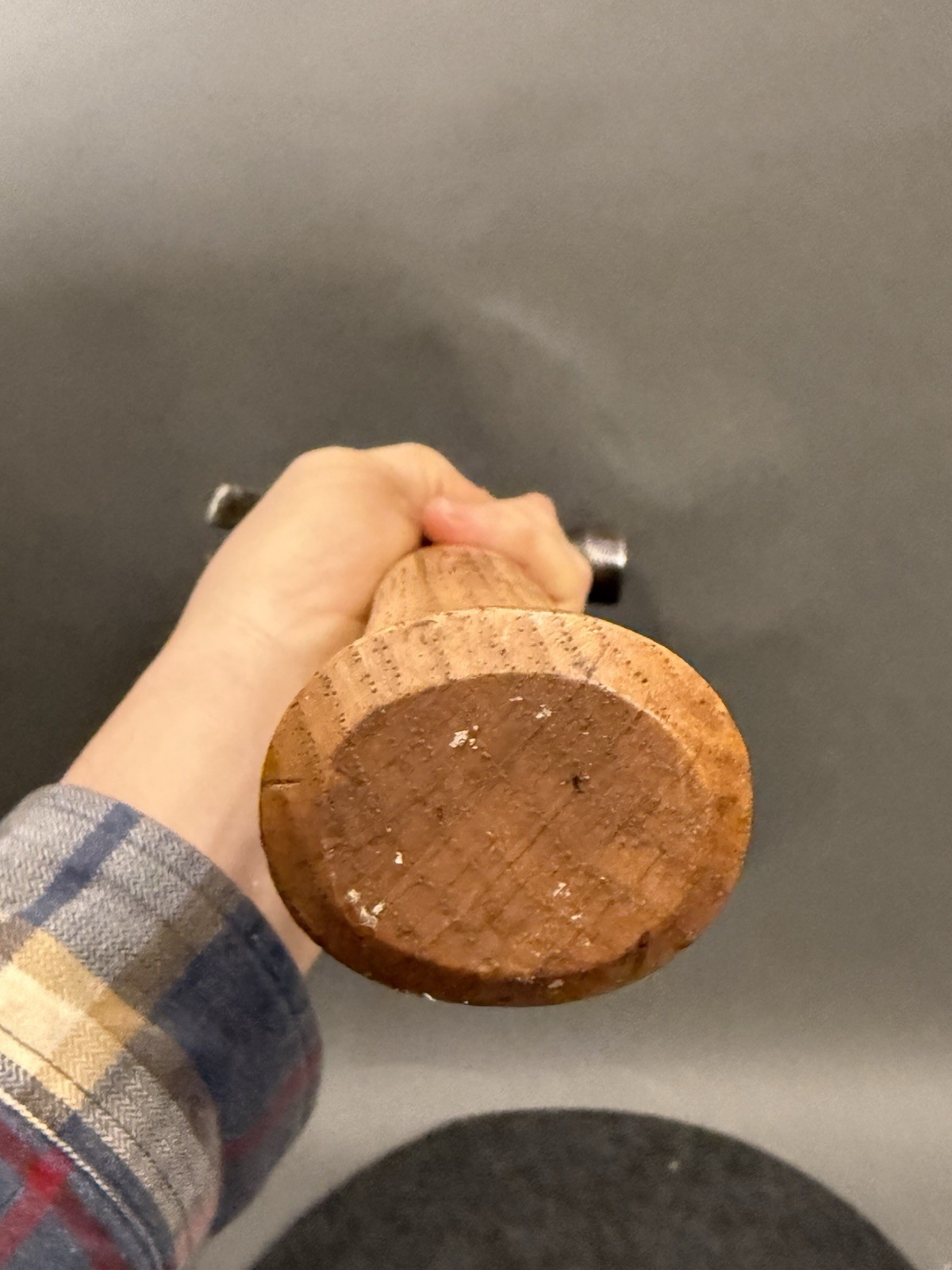 Nice Vintage Cheney Nail Holding Straight Claw Hammer. Very Clean Condition.