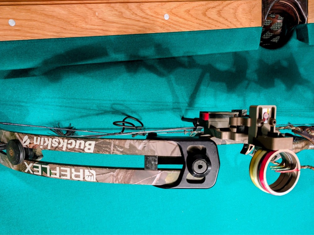 hoyt reflex compound bow left hand