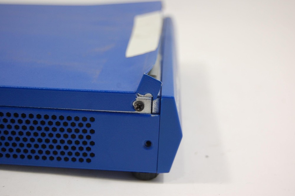 *Read Avigilon VMA-BLU-8P8 Connect Device Security Camera Controller w/out Drive