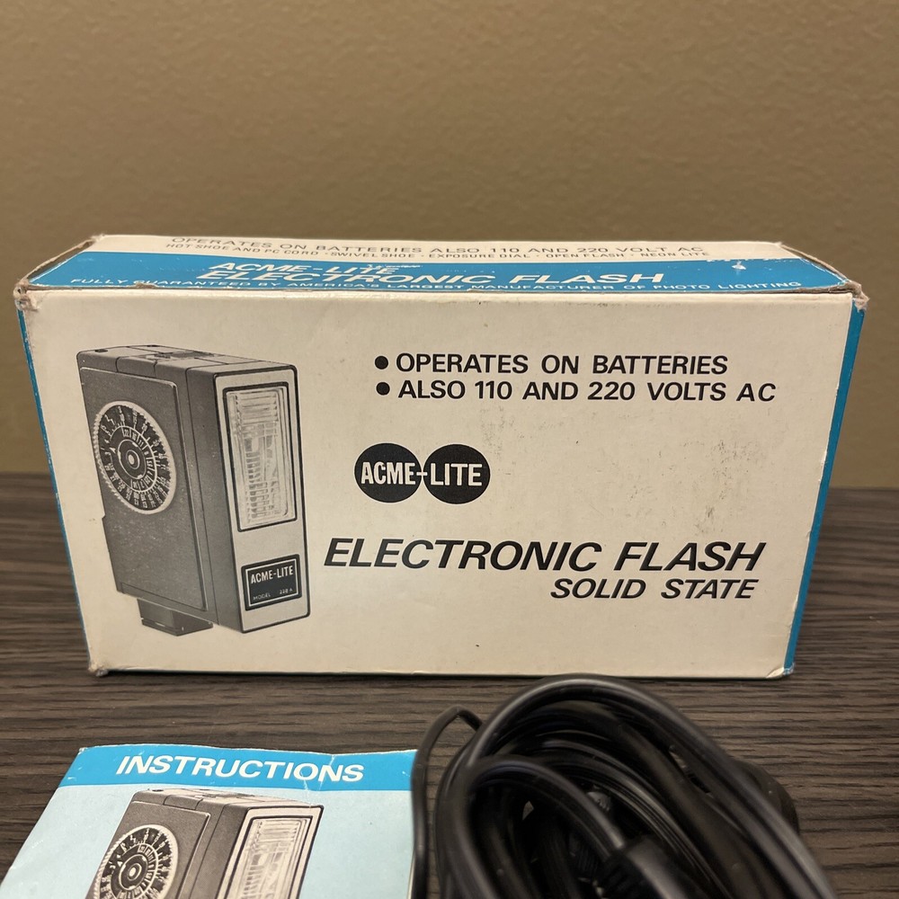 Vintage Acme-Lite Electronic Flash Solid State Model 228A Free Shipping