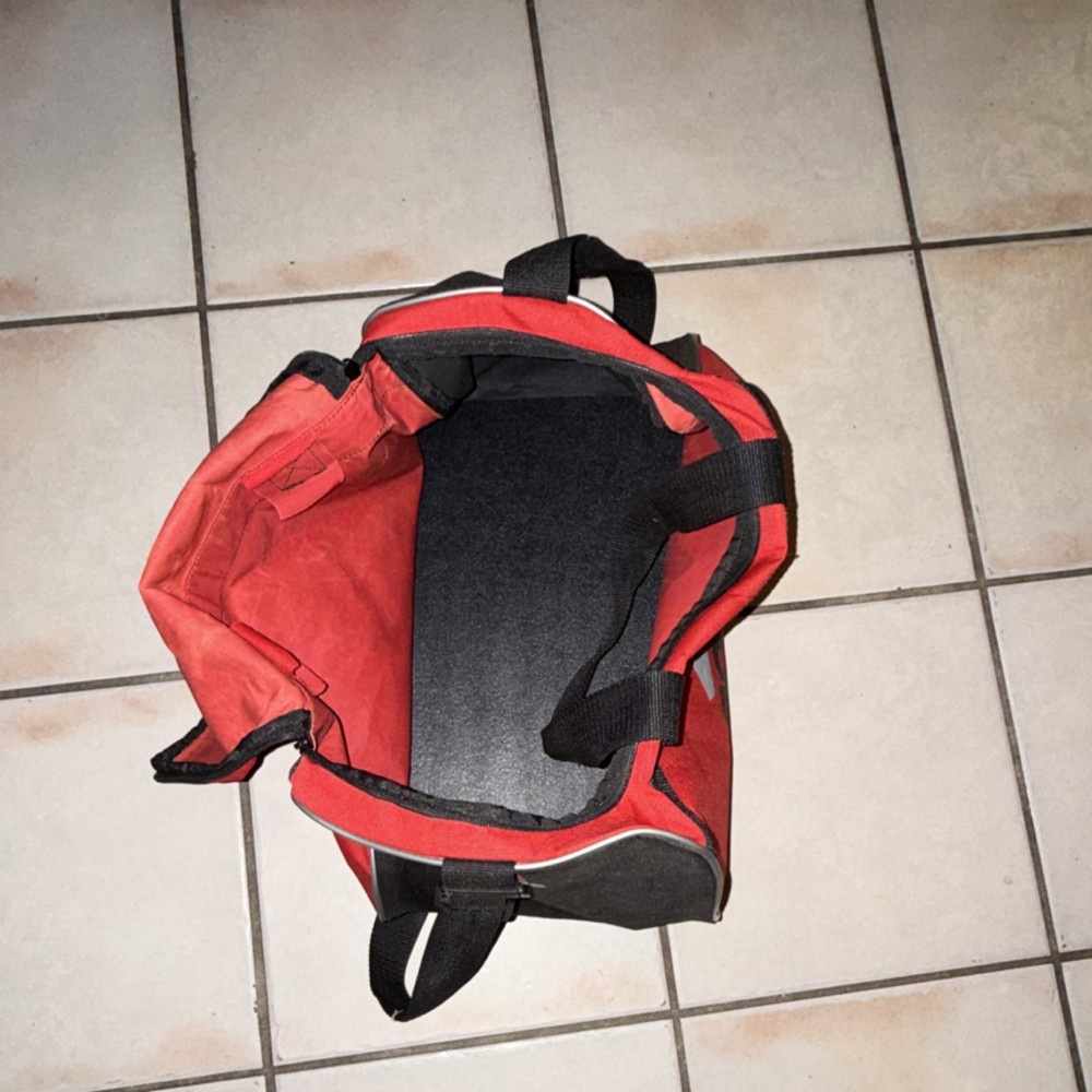 adidas Red & Black Gym Duffel Bag Zip Closure Polyester Adjustable Strap