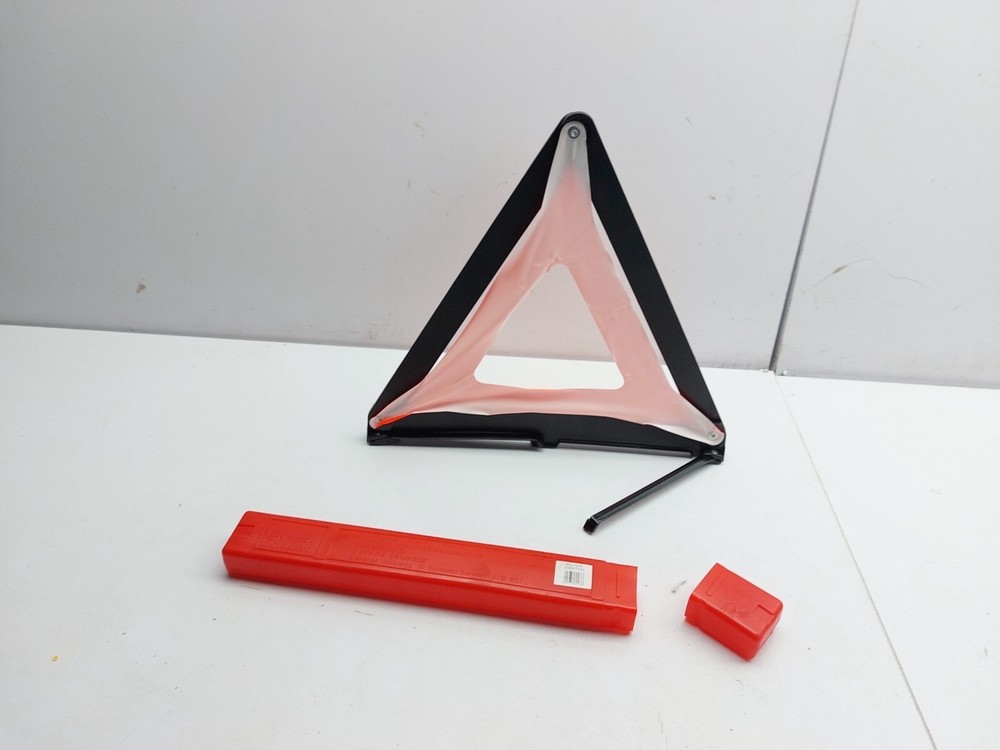 INFINITI EX30D HAZARD WARNING TRIANGLE 2012