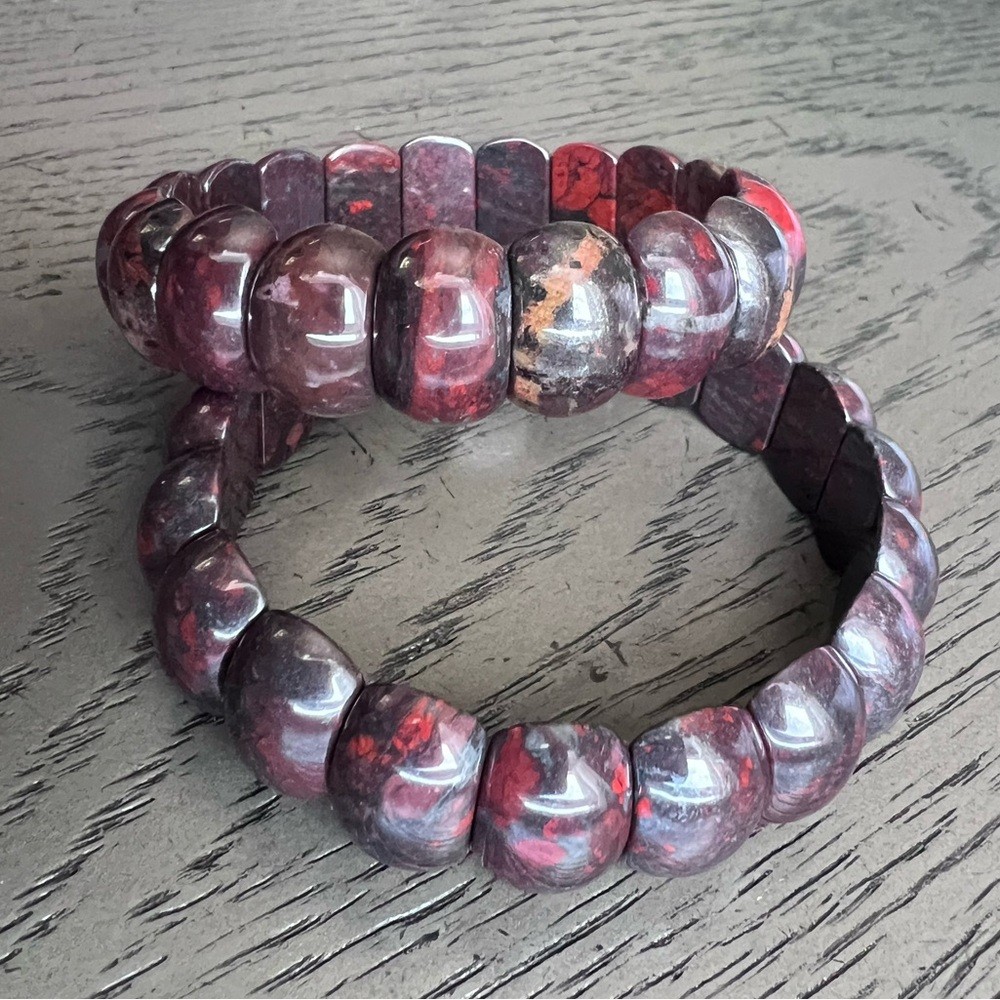 Chicken blood soft bangle 7’ (one)