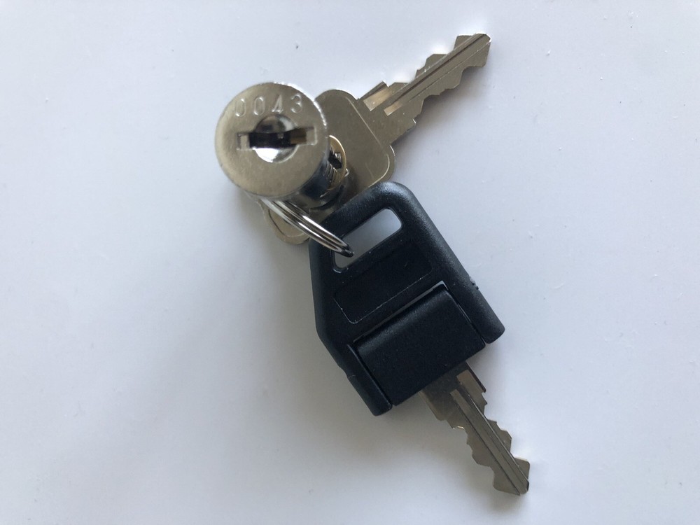 Blu Dot Core Removable Lock and 2 keys ( 2 sets 2 locks 4 keys )