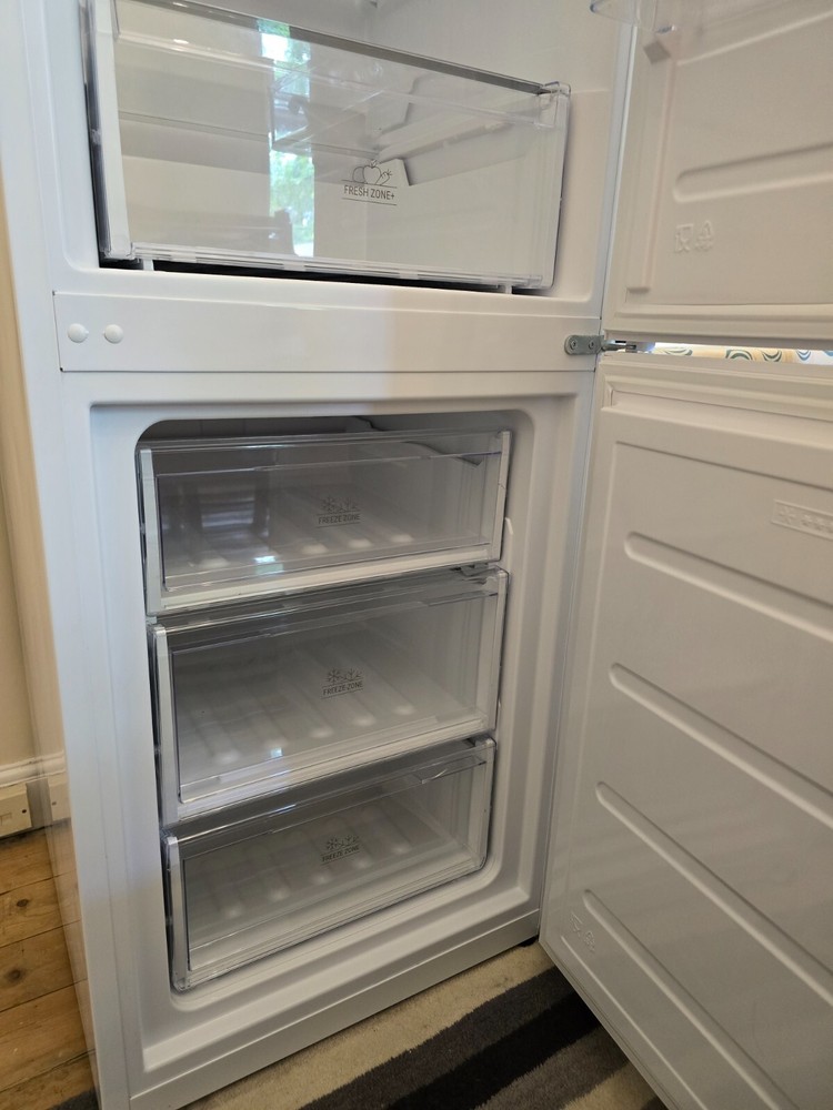 hotpoint H1NT 821E W 1 Split Fridge and Freezer