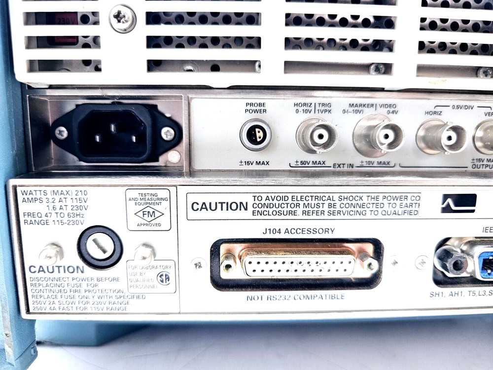 TEKTRONIX 2797 HIGH PERFORMANCE 100HZ - 7.1GHZ SPECTRUM ANALYZER