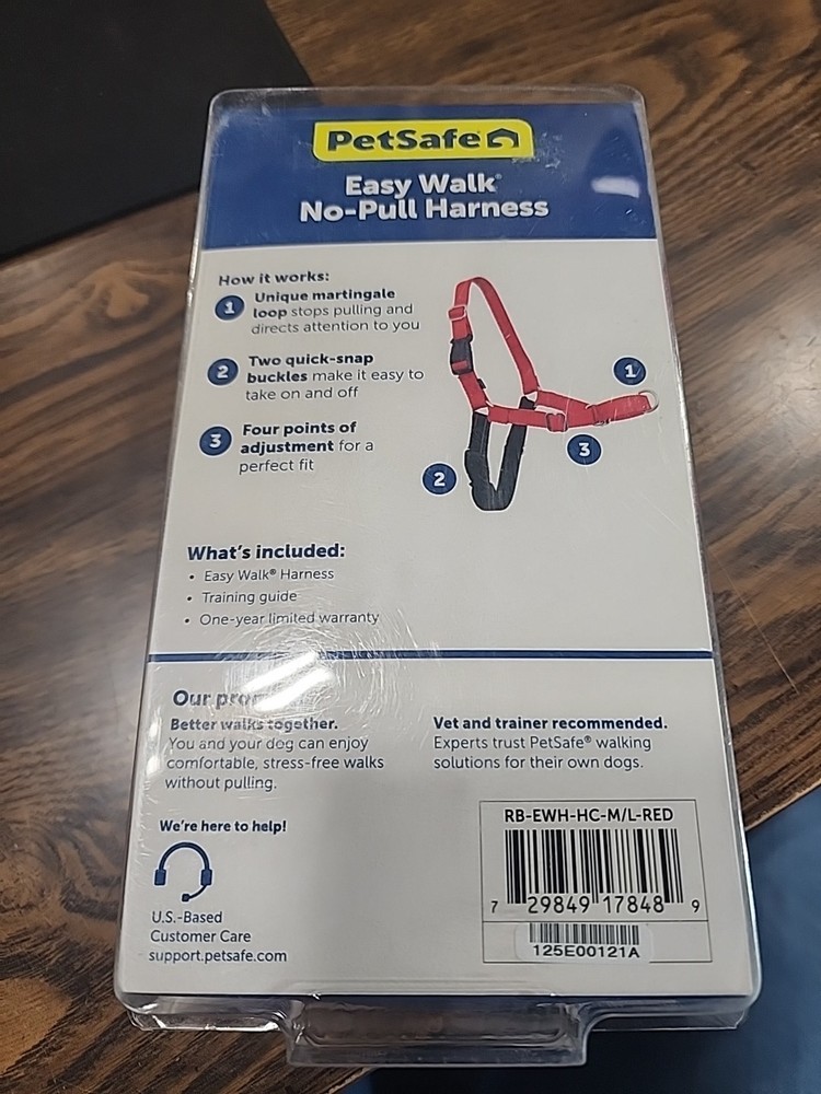 PetSafe Easy Walk No-Pull Harness for Medium/large black-red