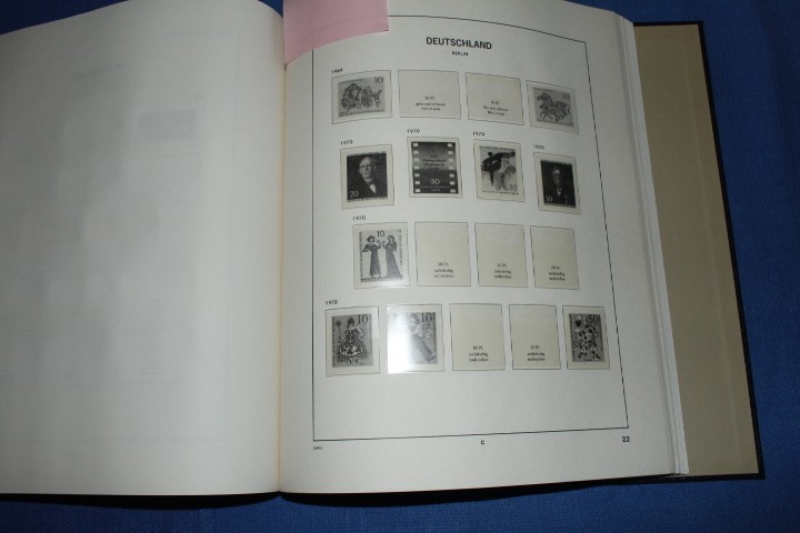 BUND Germany + Berlin DAVO Hingeless binder dustcase BlueLakeStamps Most Useful