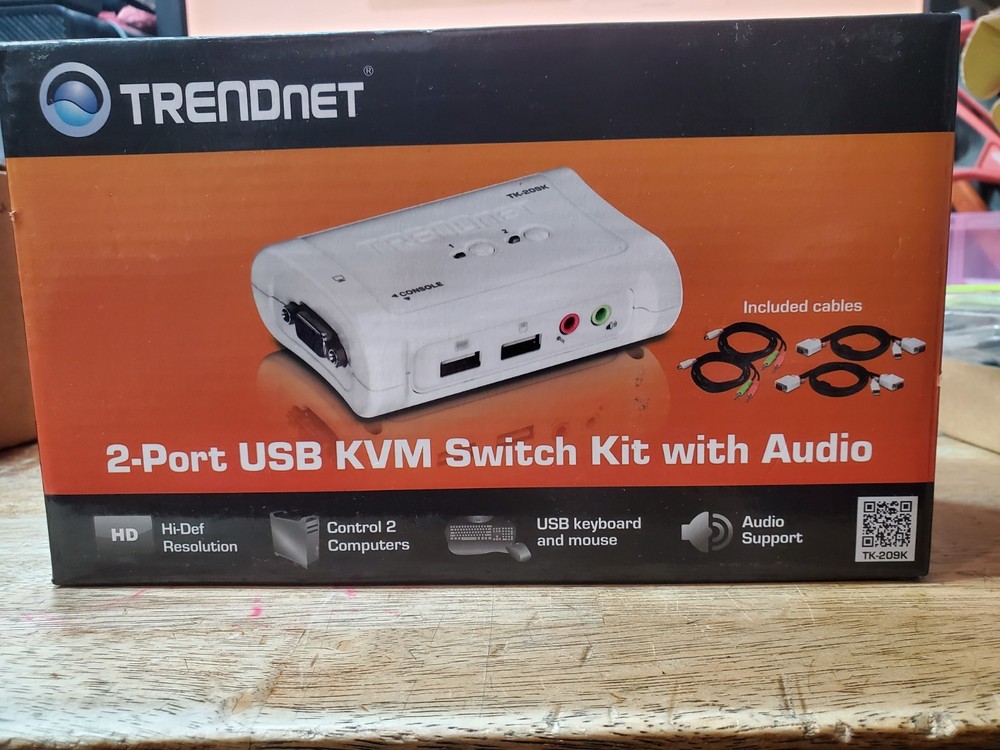 TRENDnet TK-209K 2-port USB KVM Switch Kit with Audio