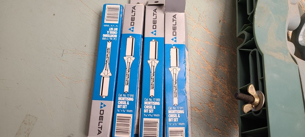 Delta Tool Mortising Attachment With 4 Mortising Chisel & Bit Sets Sets Are New
