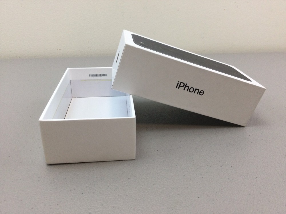 Original Apple iPhone 7- 2016 for Model Black 32 GB Empty Box Only