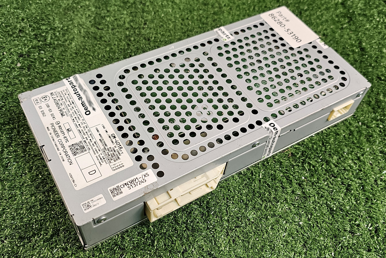 Lexus IS250 IS350 Radio stereo pioneer amplifier 86280-53190 oem used