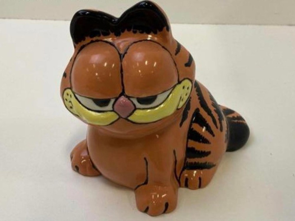 Vintage Garfield Ceramic Figurine