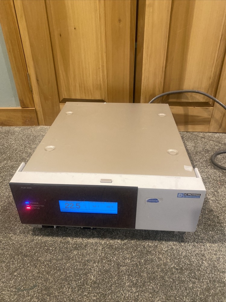 Thermo Scientific Dionex UltiMate 3000 FLM-3100 Flow Manager Powers On!