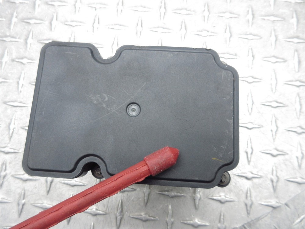 2018 Harley Electra Glide FLHTCU ABS Anti Lock Brake Module Pump Control Unit