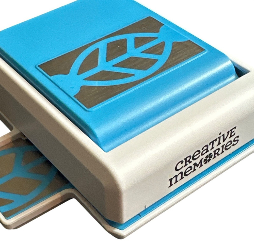 Creative Memories Leaf Decorative Border Punch