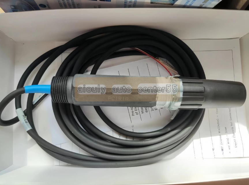 One New HACH PC1R1A PH Electrode