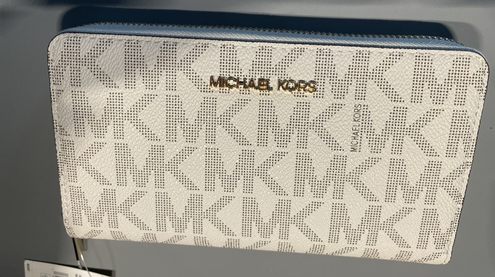 MICHAEL KORS LEATHER CREAM VANILLA MULTI MEDIUM MULTIFUNCTION PHONE WALLET NWT