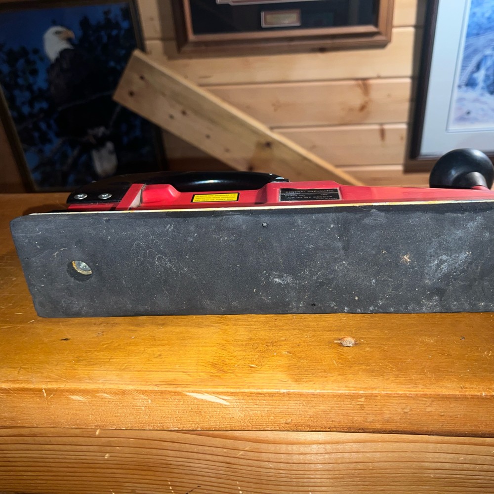Central Pneumatic Air Inline Sander
