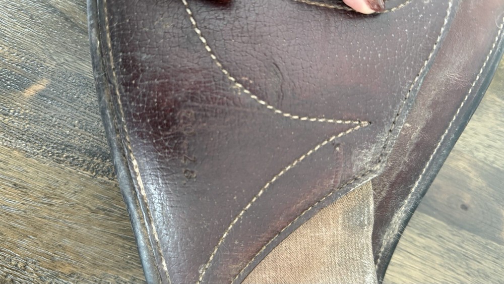 Devoucoux Brown Short Girth Size 28