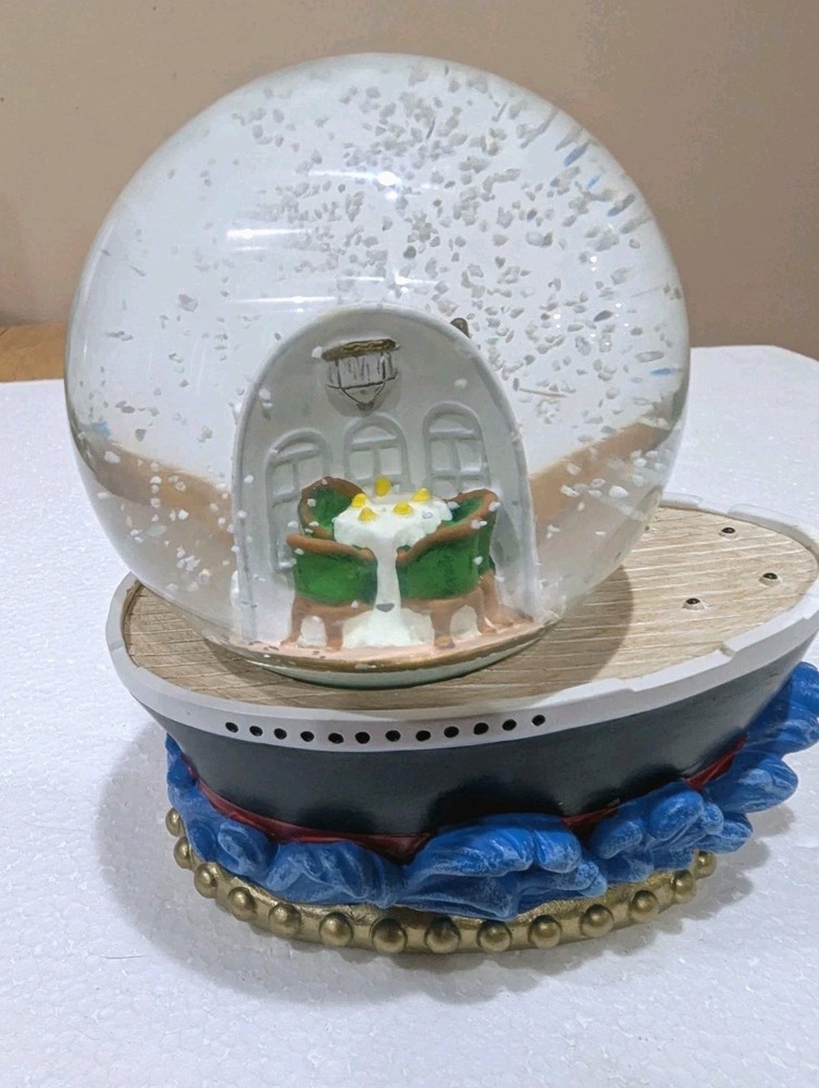 Titanic Snow Globe