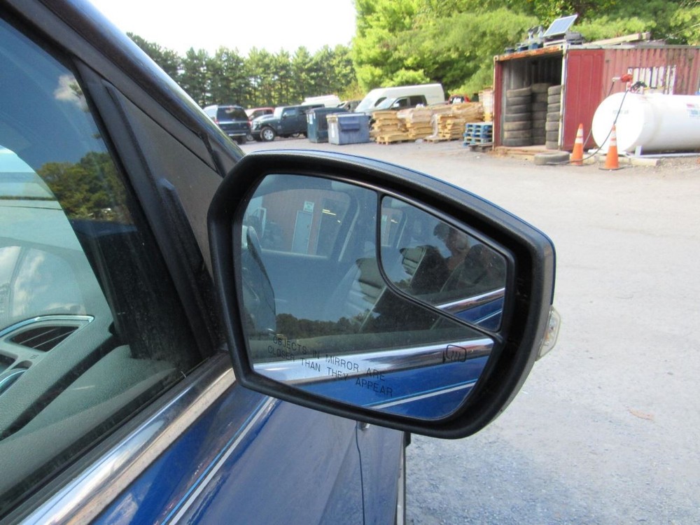 ESCAPE 2019 Glove Box 1075425