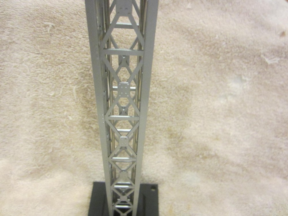Lionel 6-24103 Double Floodlight Tower Operating