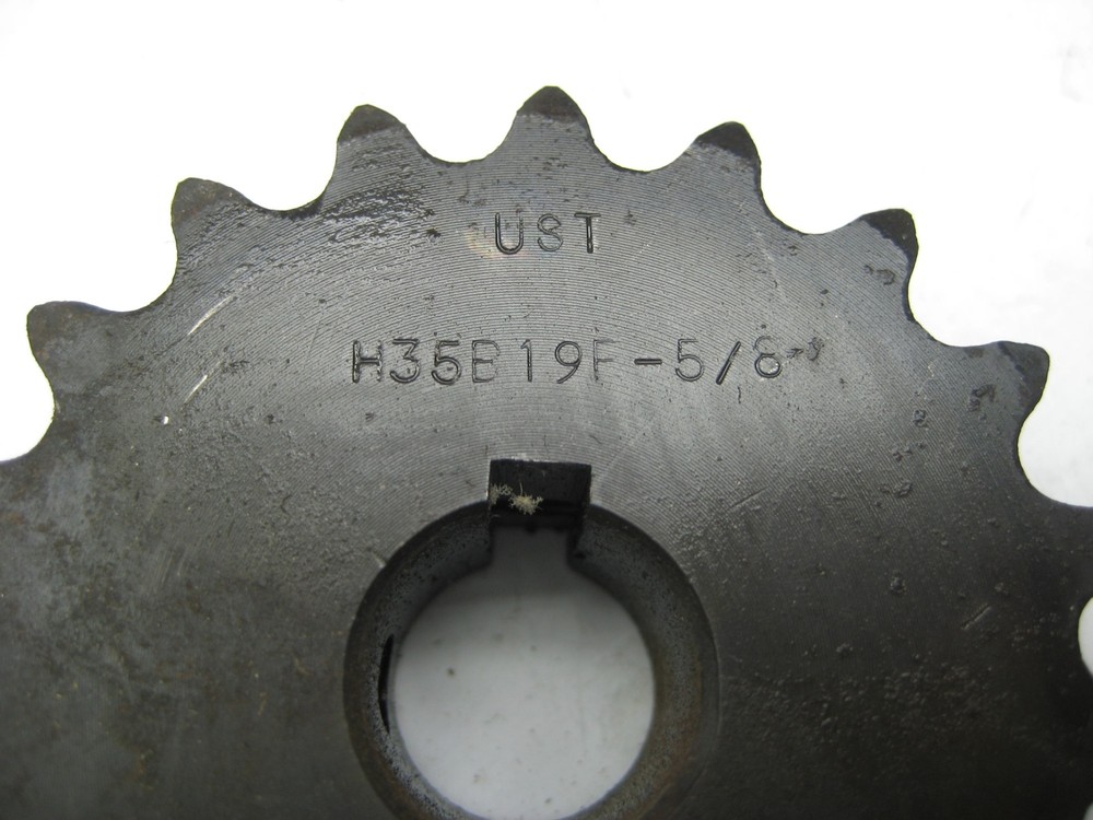 UST H35B19F-5/8 SPROCKET NSNP
