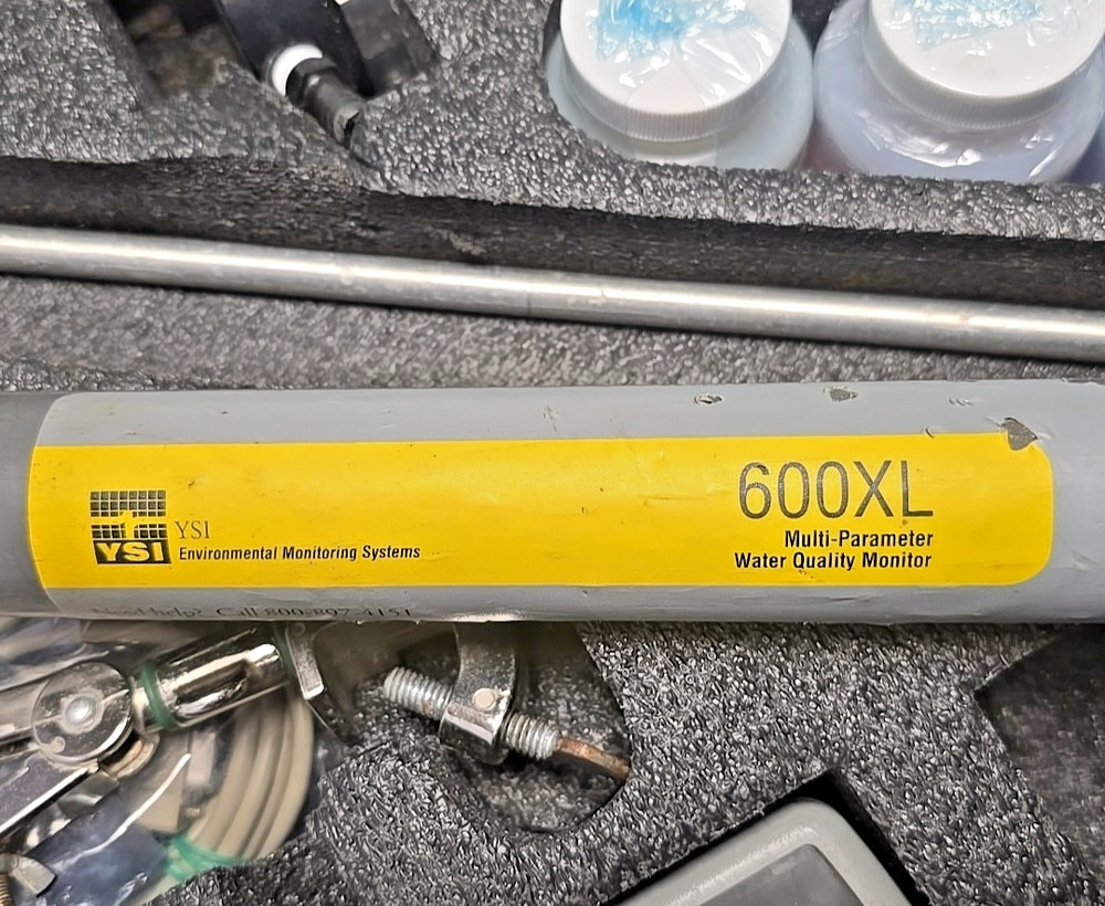 ​YSI 600XL Multi-Parameter Sonde & 650 MDS Handheld Data Logger Display