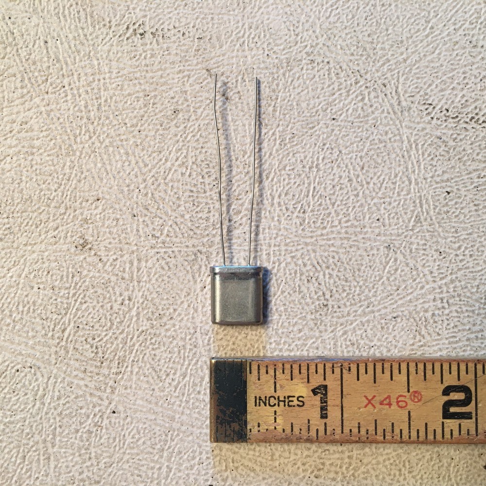 Quartz Crystal 68.2710 Mhz, NOS