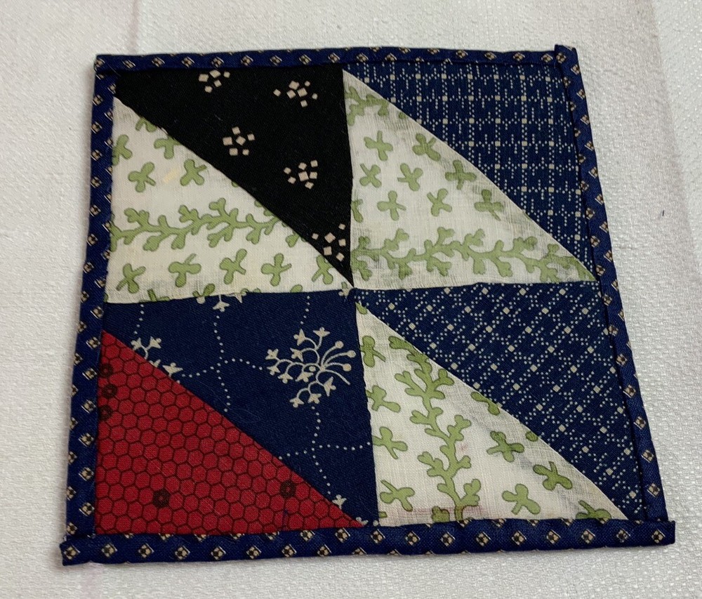 Antique Vintage Patchwork Small Doll Quilt Or Table Topper, 4 Patch W/ Triangles