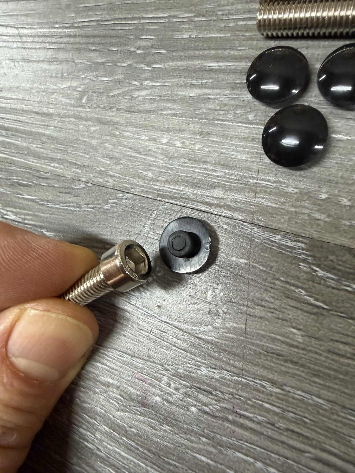 5 Pack of Bike Bicycle Headset Stem Top Cap Bolts with Rubber Caps Plugs