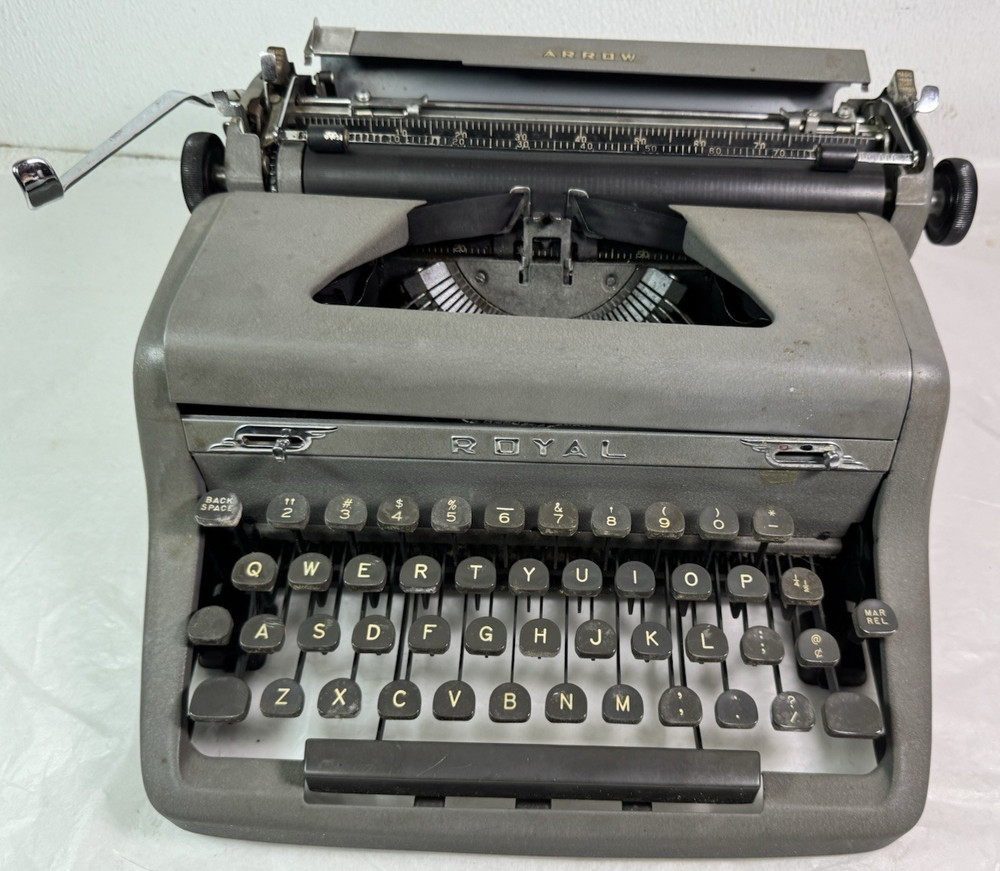 Antique 1952 Royal Arrow Typewriter Tested & Working