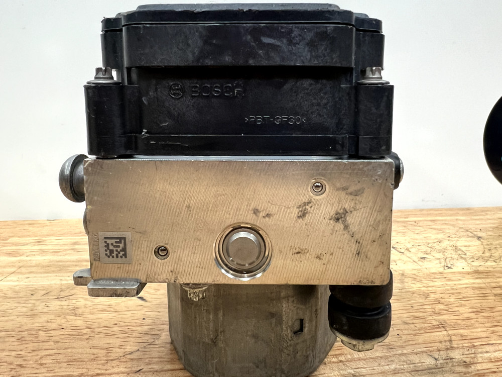 2012-14 BMW S1000RR ABS Brake Servo Controller Control Unit 2265106464