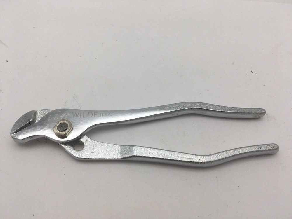 Wilde USA 5-1/4" Adjustable Pliers Chrome