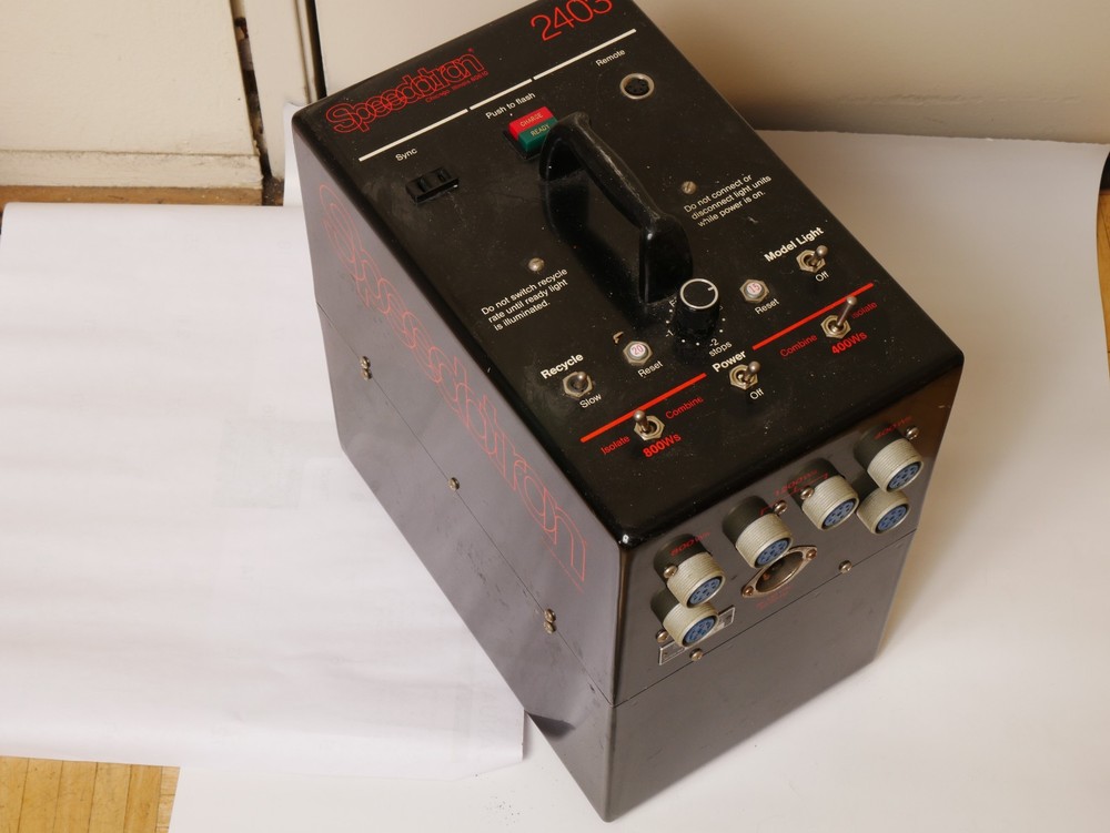 Speedotron strobe power pack 2403