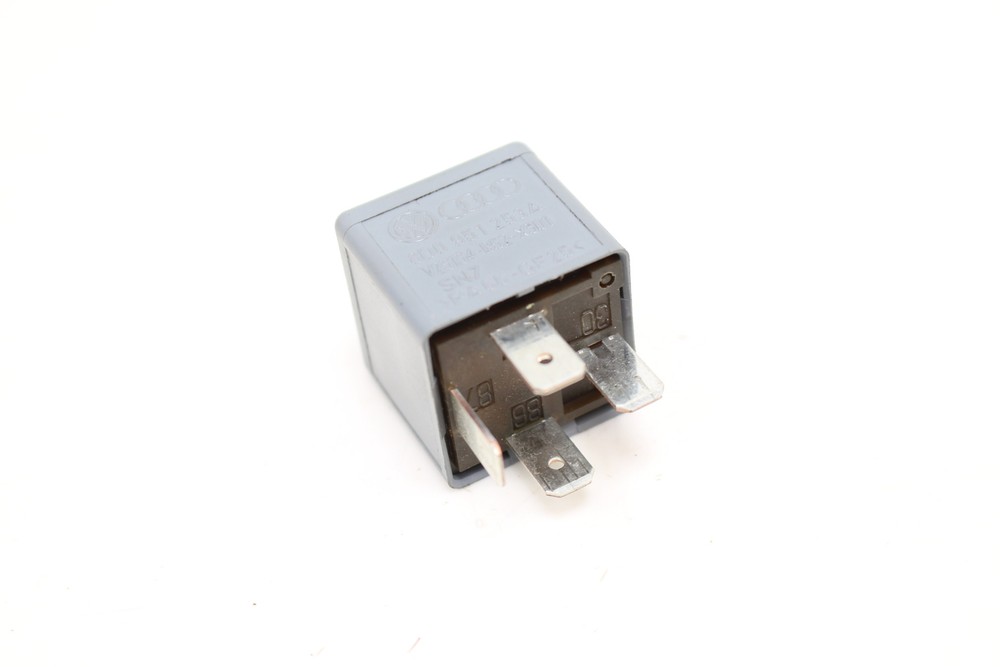 MULTIFUNCTION RELAY # 373 - AUDI / VOLKSWAGEN