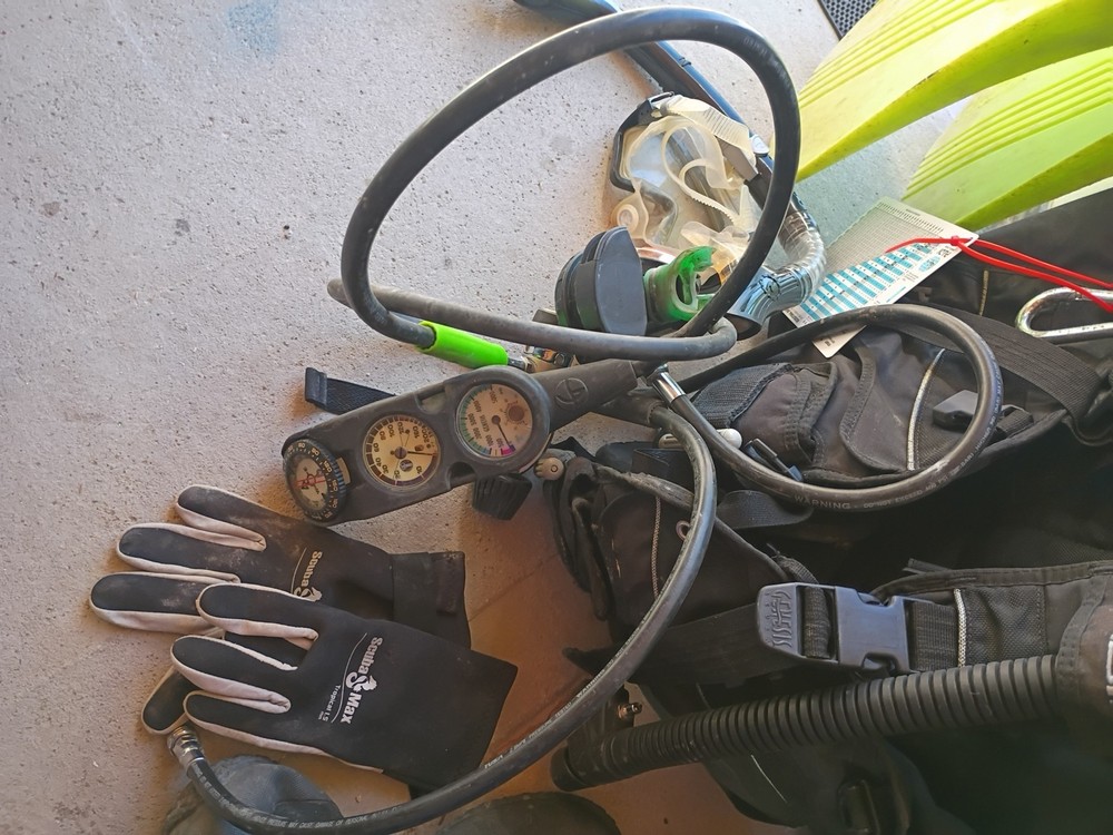Genesis Scuba Lot - Multiple Items In Good Condition