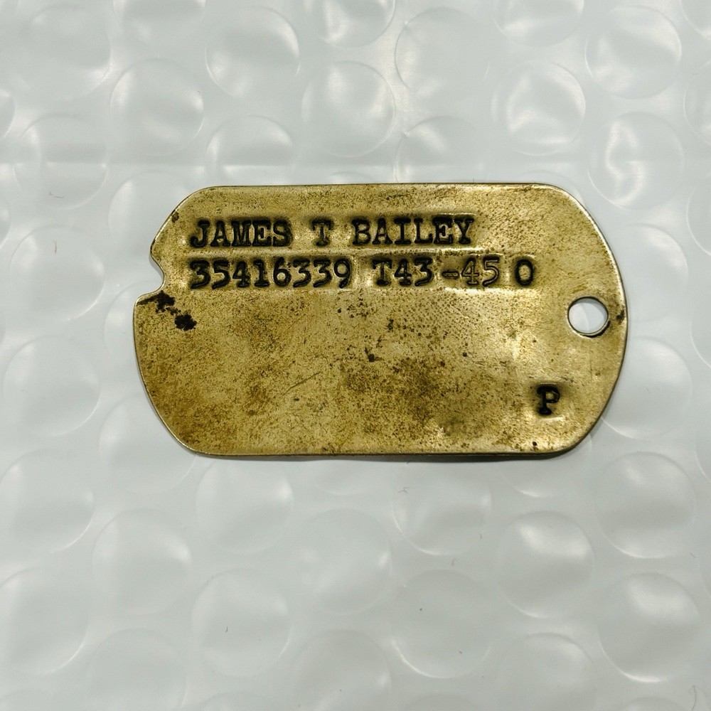 WWII US Notched Dog Tag Named James T Bailey T43 - 45 Military
