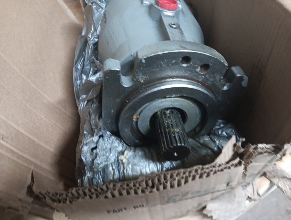 FHI HYDRAULIC PUMP F5323-3028