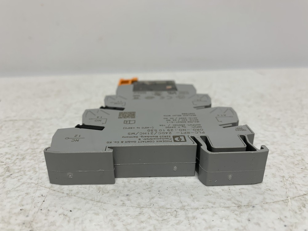 Phoenix Contact 2910530 Relay Module 24V DC