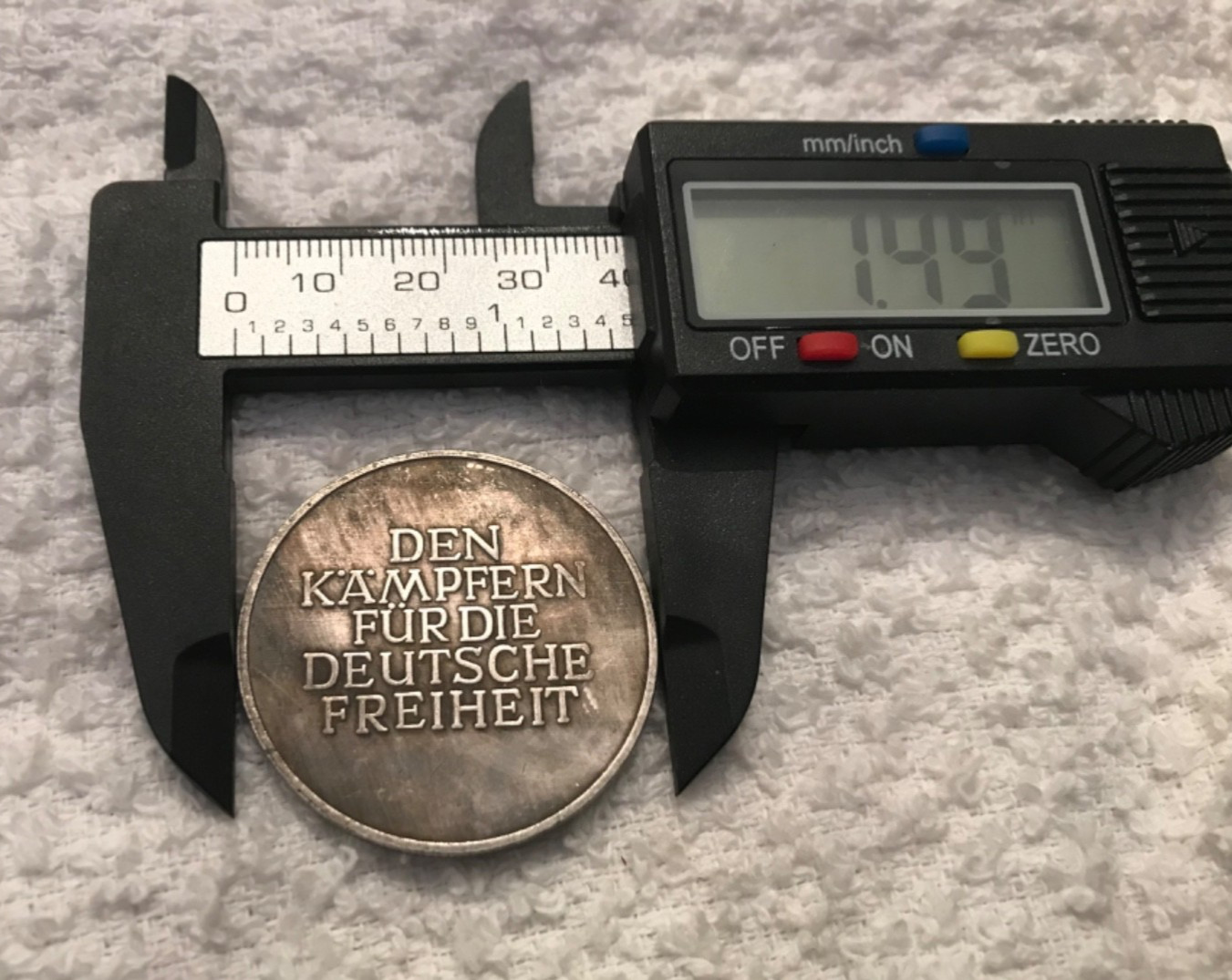 1939 1941 Iron Cross Fighters for Freedom GERMAN WWII COMMEMORATIVE COIN