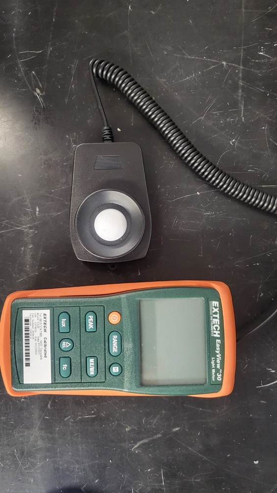 Extech EA30 Easy View Wide Range Light Meter - Brand New