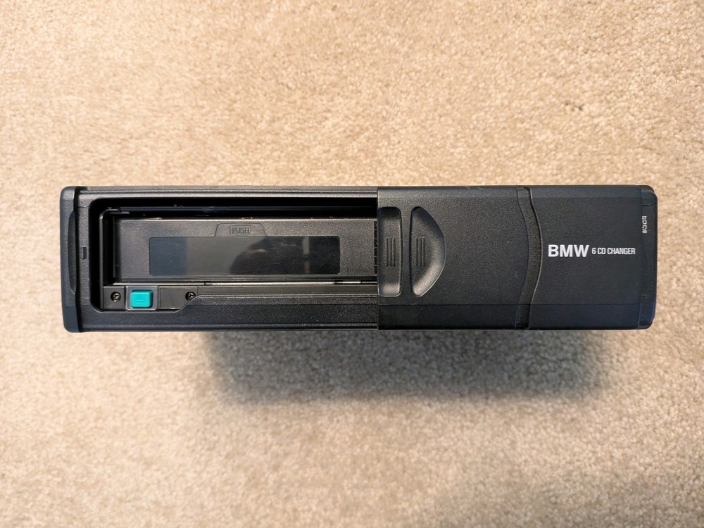 1995 - 2003 BMW 540i E39 6 Disc Insert CD Changer Player Unit 1469404