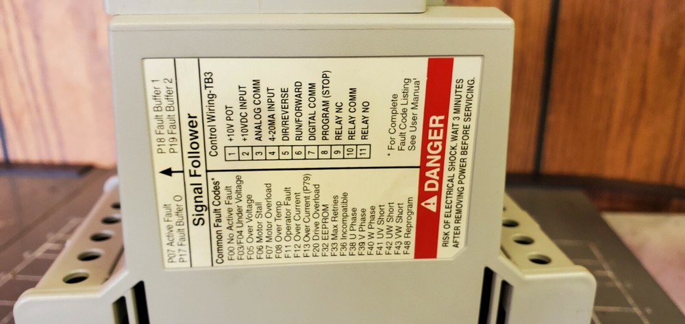 Allen-Bradley Variable Speed Controller, 160-BA06NSF1 Ser C with 160-DN2